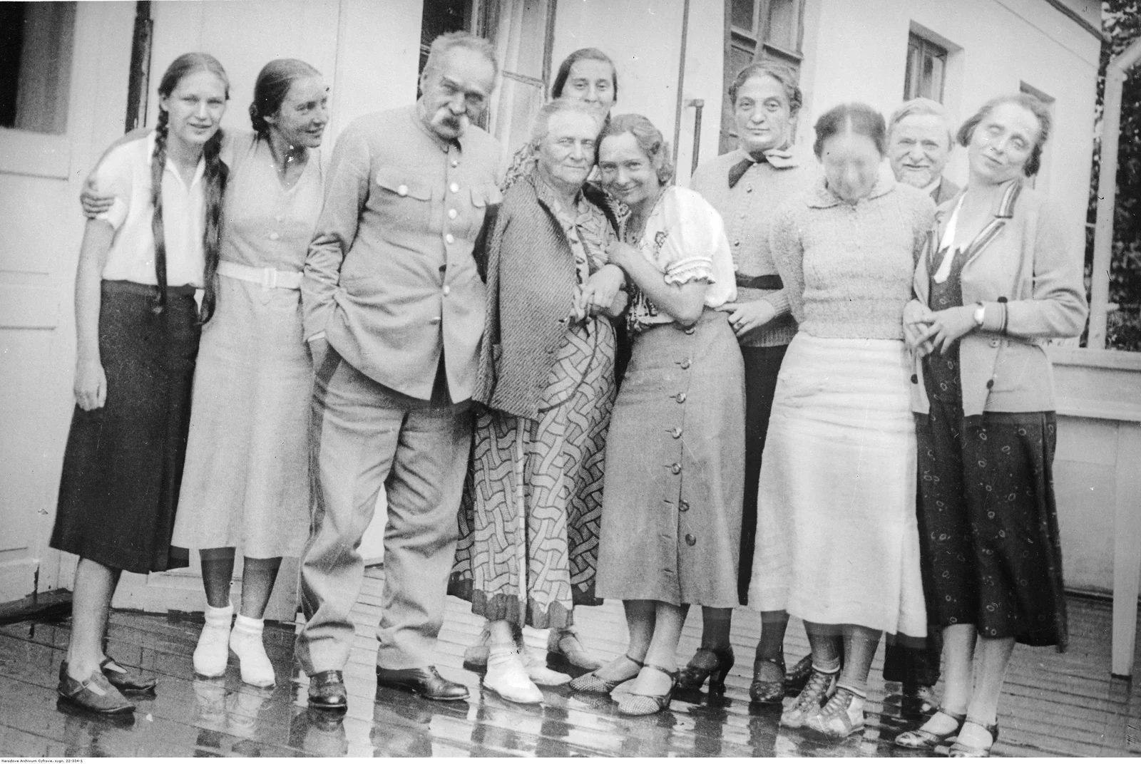Archival photograph, public domain
